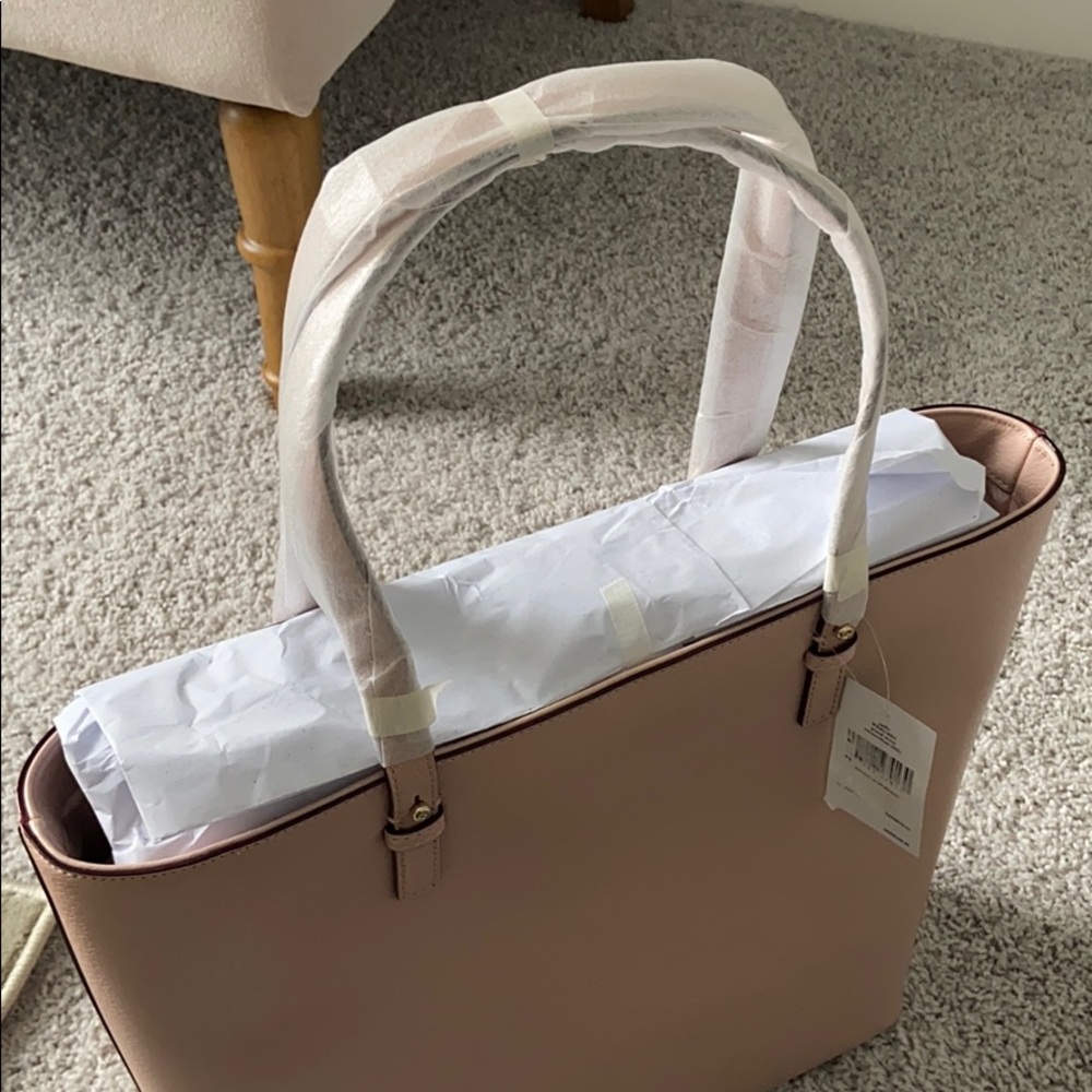 NWT Kate spade Newyork leather tote - Picture 6 of 9